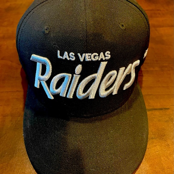 Las Vegas Raiders 59Fifty New Era fitted cap - Picture 4 of 7